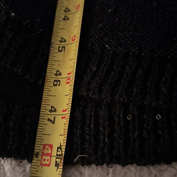 White House Black Market long sweater with Fur Collar - Picture 7 of 7